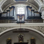 Barokowy prospekt organowy w kościele w Otmuchowie