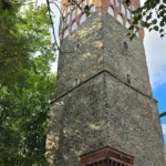 Gotycka Wieża Bramna Wrocławska w Paczkowie – wieża obronna i punkt widokowy