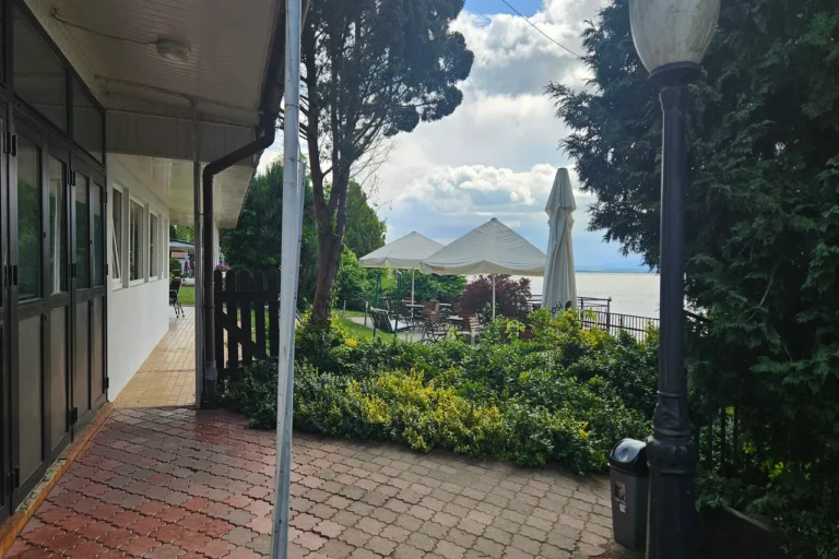 grek-otmuchow-plazowa-13